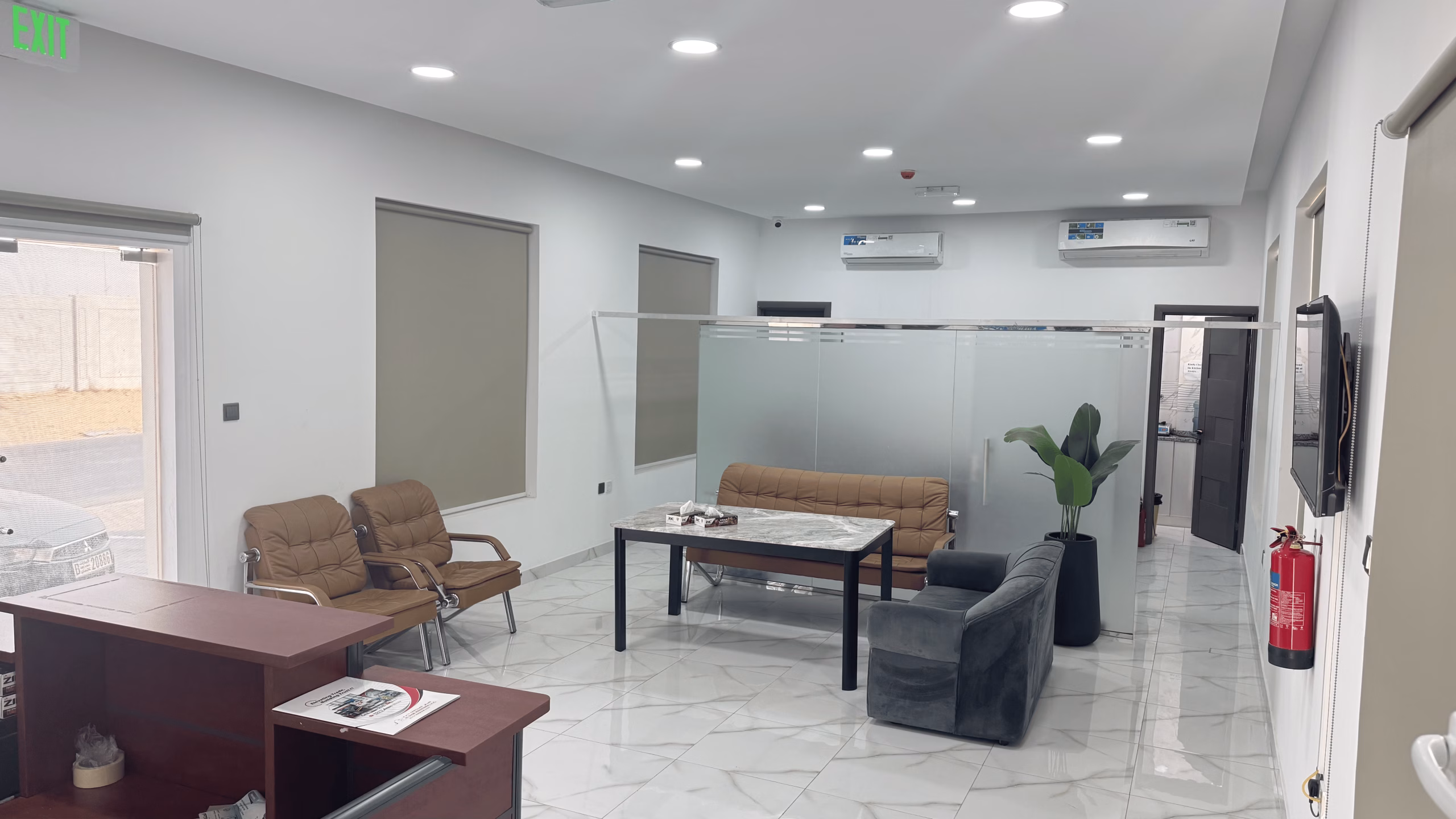 WAITING AREA