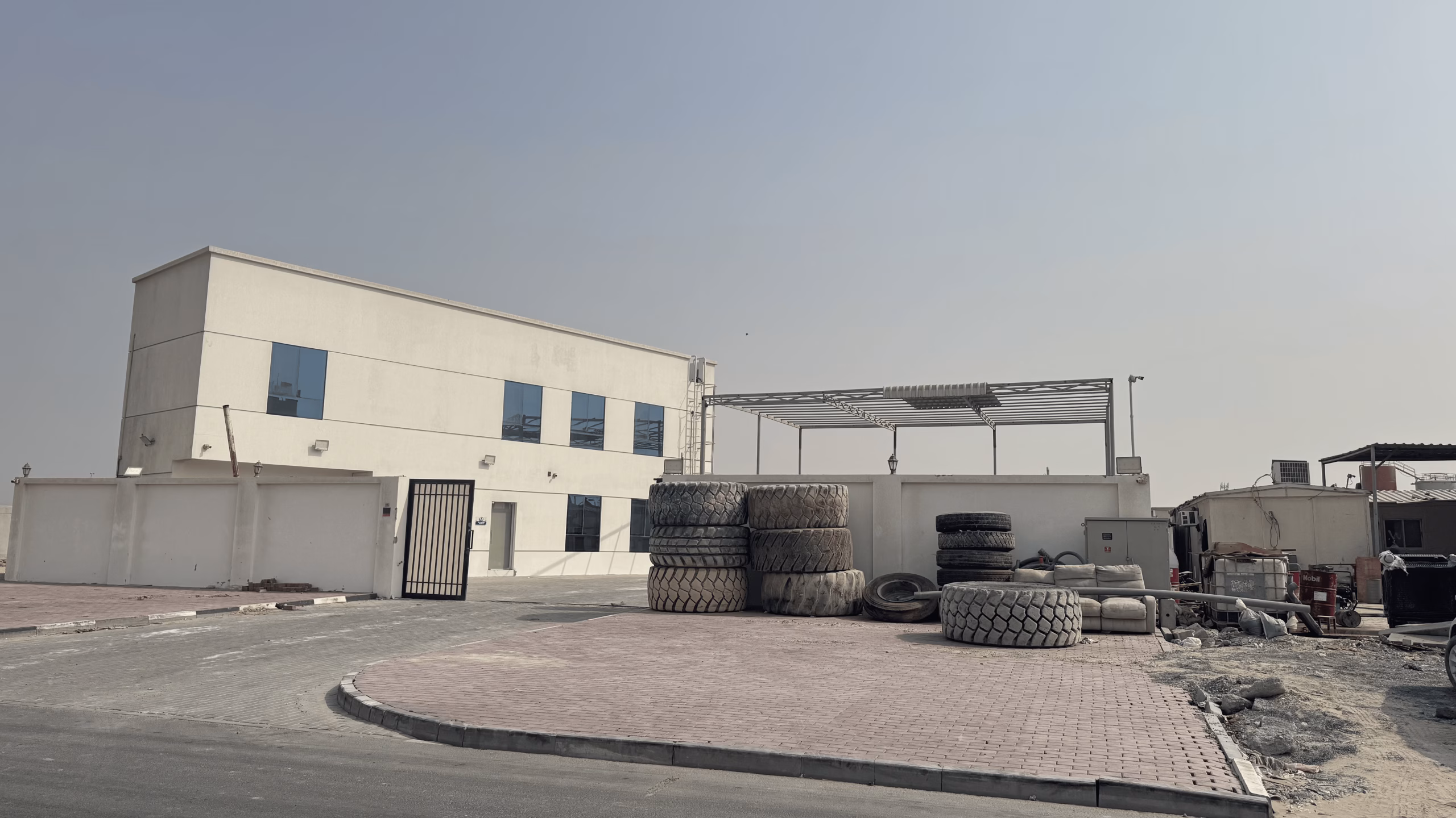 GARAGE AND HEAD OFFICE